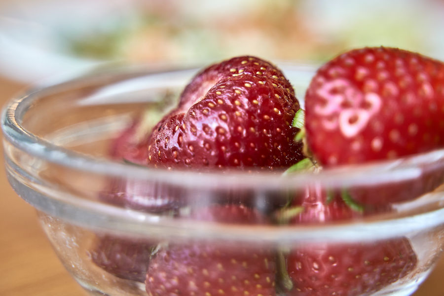 Leckere Erdbeeren in der Schale Leckere Erdbeeren in der Schale